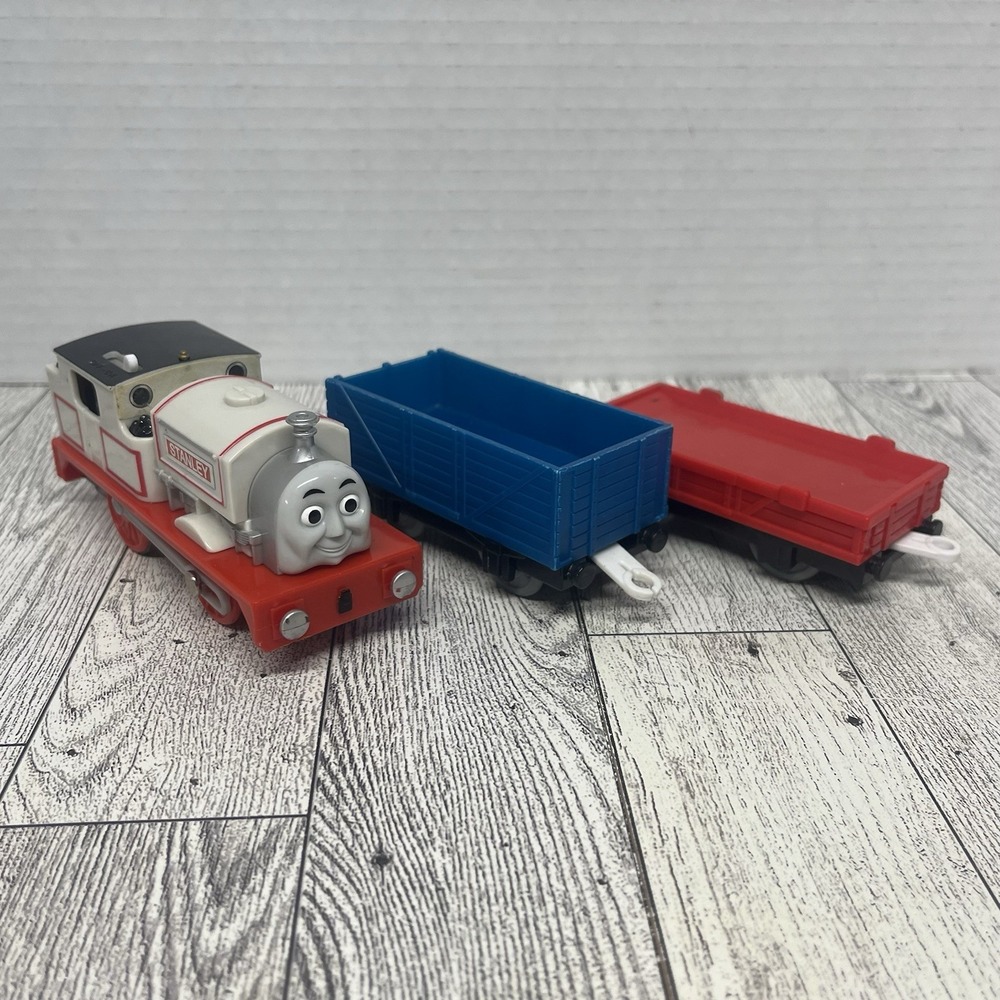 Thomas TrackMaster Motorized STANLEY Engine & Wagons Lot UNTESTED Discovery